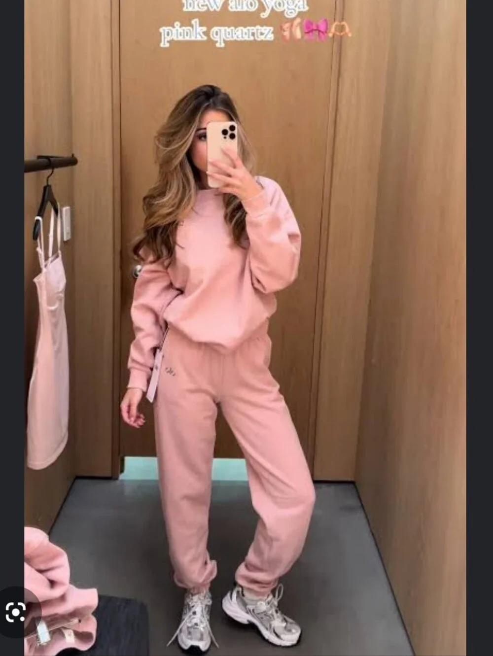 Alo Yoga Pink Quartz Jogger Sweatpants